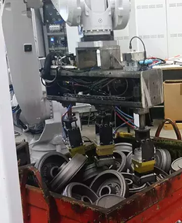Magnetic grippers for bin picking